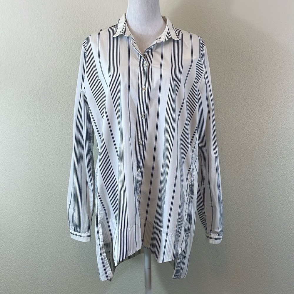 NWT 0039 Italy 100% cotton Carrie edge blue strip long sleeve button down size L